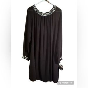 SLNY Women’s Size 22W Black Dress With Pearls And Rhinestones. Like New